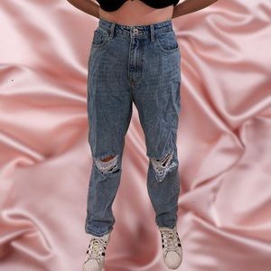 light wash distressed mom jeans